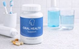 一瓶口腔健康补充剂，旁边有牙刷、牙膏和口腔护理产品，突出口腔清洁与健康的维护。